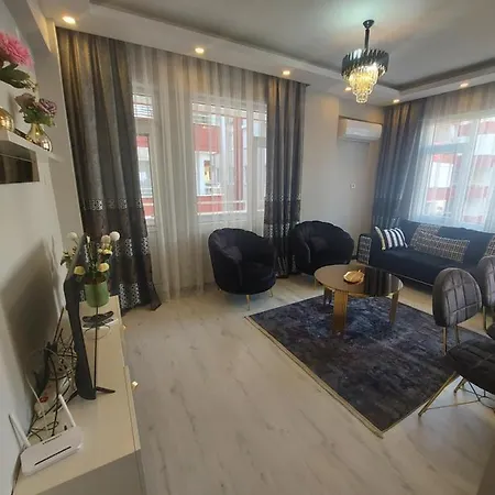 Reyhan Sitesi Apartment